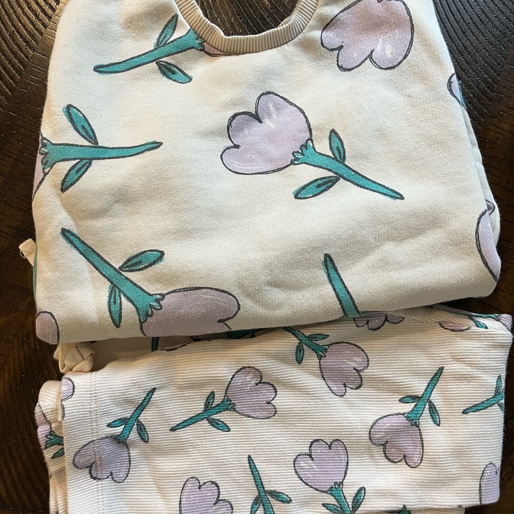 Cream and Green Set with Floral Pattern